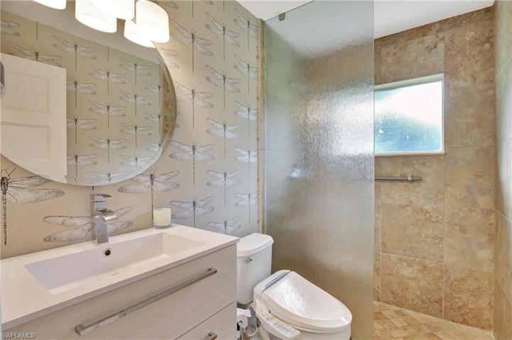 Full guest bath
