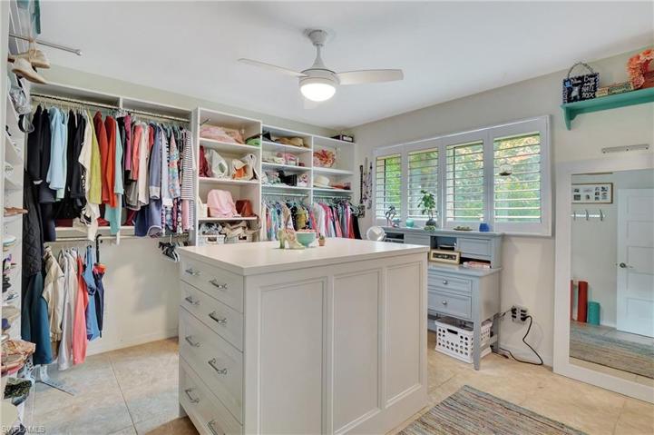 Master closet/bedroom