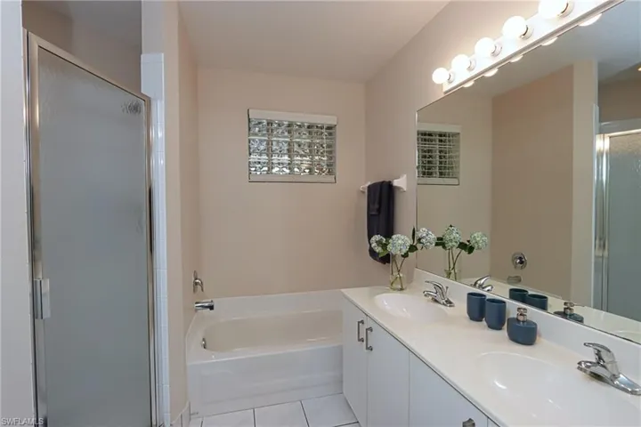 6544  Huntington Lakes  CIR, Naples, FL 34119