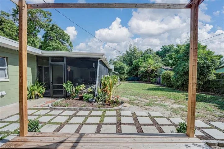 5521 Seville Rd, Fort Myers, Florida 33919