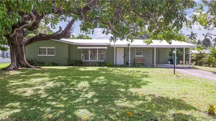 Great curb appeal!