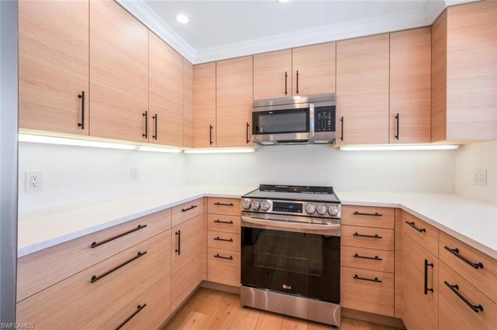 Luxury German Poggenpohl Cabinetry & Hardware