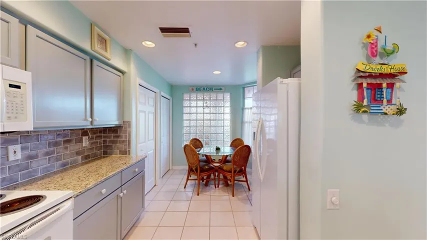 9150 Southmont Cv 109, Fort Myers, Florida 33908