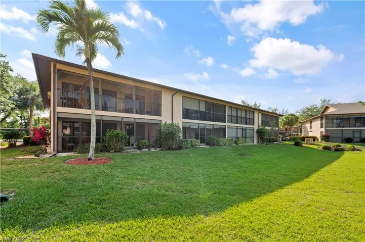 244  Pebble Beach  CIR, Naples, FL 34113