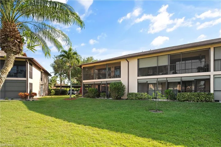 244  Pebble Beach  CIR, Naples, FL 34113