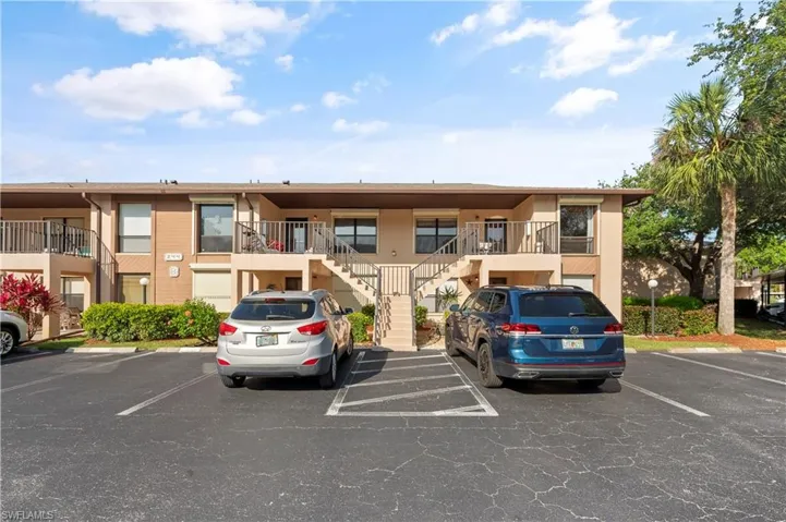 244  Pebble Beach  CIR, Naples, FL 34113