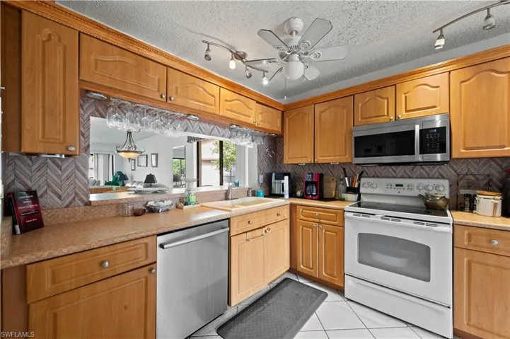 244  Pebble Beach  CIR, Naples, FL 34113