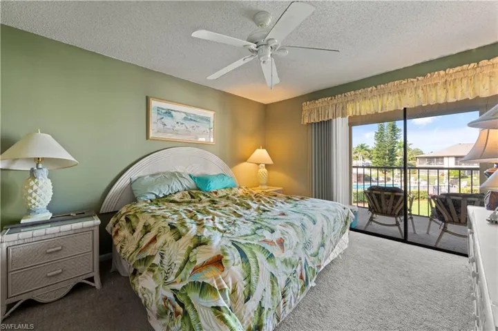 244  Pebble Beach  CIR, Naples, FL 34113