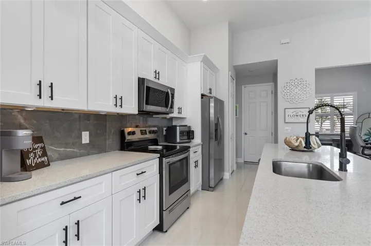 328 Sw 31st Pl, Cape Coral Fl 33991