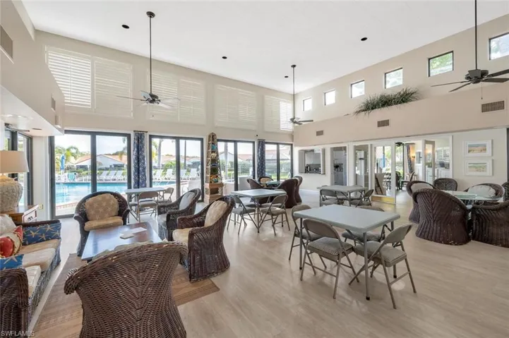 559  Beachwalk  CIR, Naples, FL 34108
