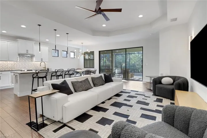 14374  Tuscany Pointe  TRL, Naples, FL 34120