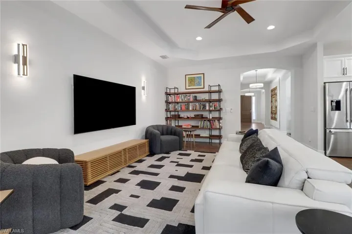 14374  Tuscany Pointe  TRL, Naples, FL 34120