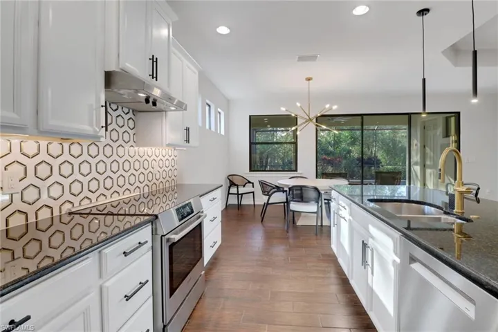 14374  Tuscany Pointe  TRL, Naples, FL 34120