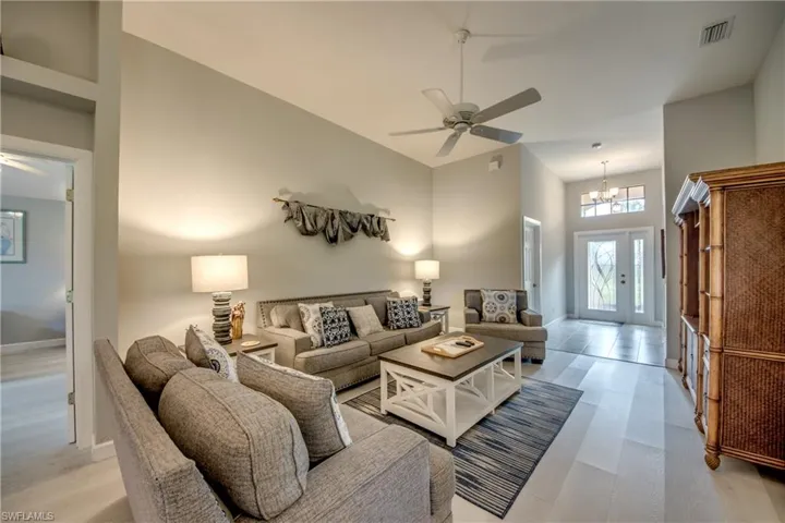 15472 Admiralty Cir 2, North Fort Myers, Florida 33917