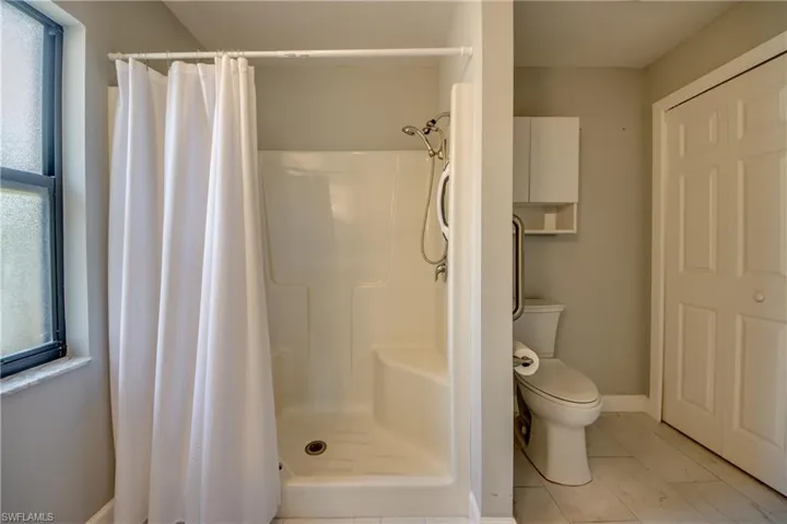 15472 Admiralty Cir 2, North Fort Myers, Florida 33917