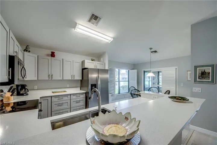 15472 Admiralty Cir 2, North Fort Myers, Florida 33917