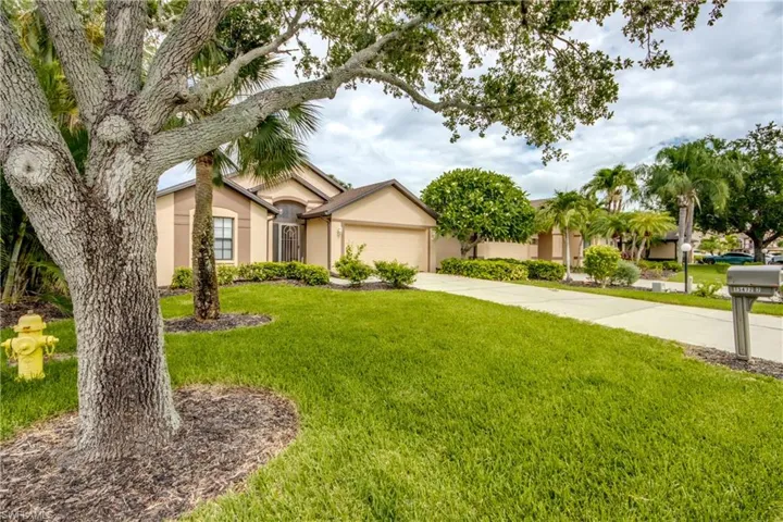 15472 Admiralty Cir 2, North Fort Myers, Florida 33917