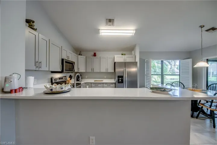 15472 Admiralty Cir 2, North Fort Myers, Florida 33917