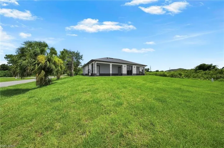 3119 63rd St W, Lehigh Acres, Florida 33971