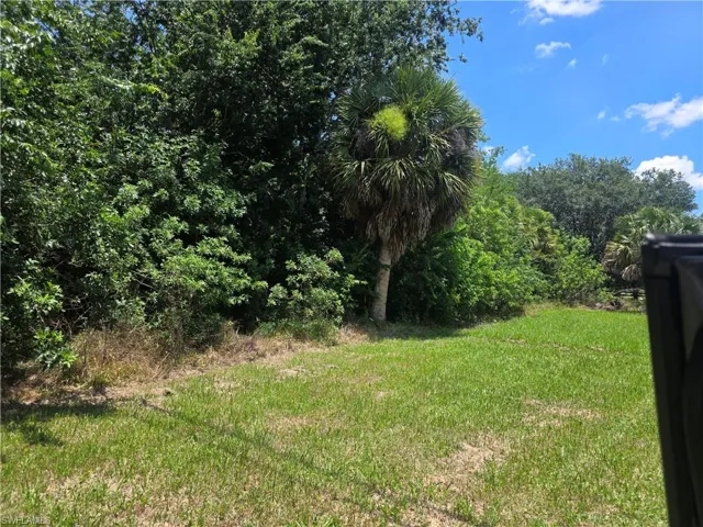 Jerdik Dr Ne, Moore Haven, Florida 33471