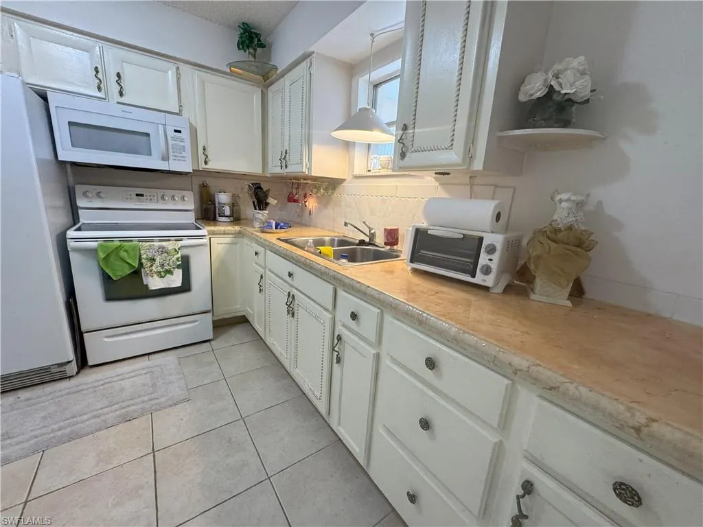 2157 Dominica AVE, Fort Myers, FL 33905,225061675