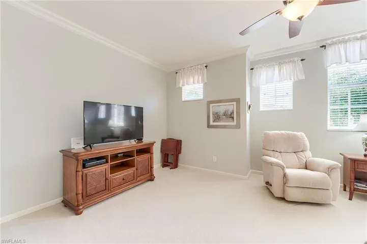 Over-sized 3rd Bedroom