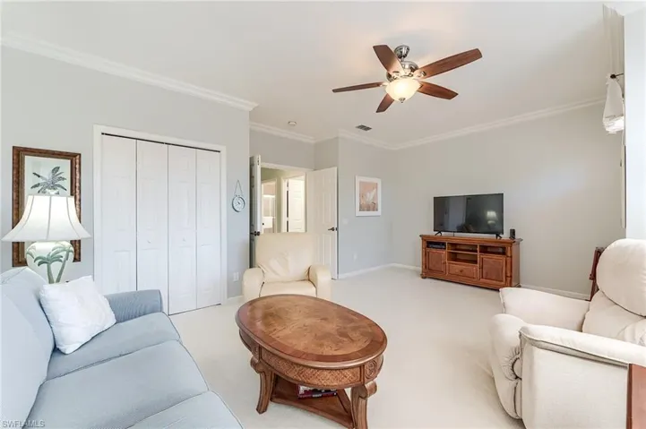 Over-sized 3rd Bedroom