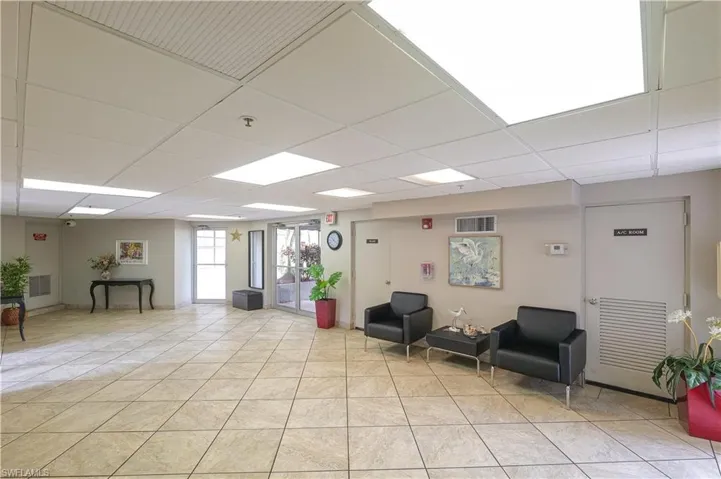 3910 Inverrary Boulevard 202b, Lauderhill, Florida 33319