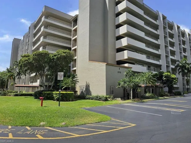 3910 Inverrary Boulevard 202b, Lauderhill, Florida 33319