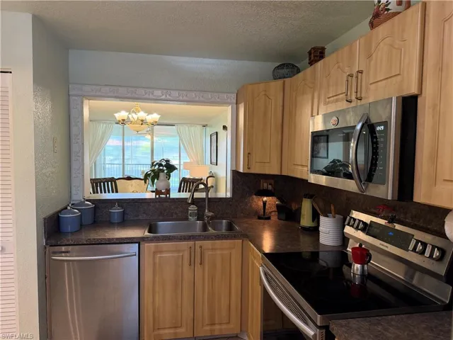 3910 Inverrary Boulevard 202b, Lauderhill, Florida 33319