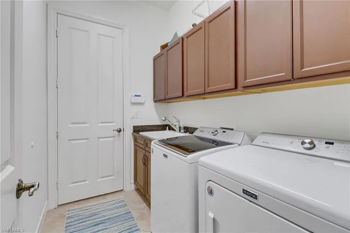 7327  Acorn  WAY, Naples, FL 34119
