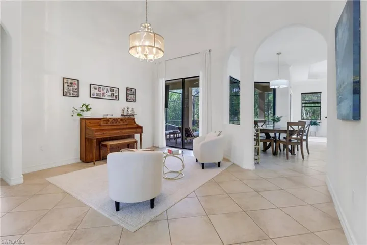 7327  Acorn  WAY, Naples, FL 34119