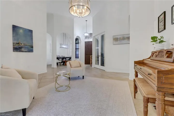 7327  Acorn  WAY, Naples, FL 34119