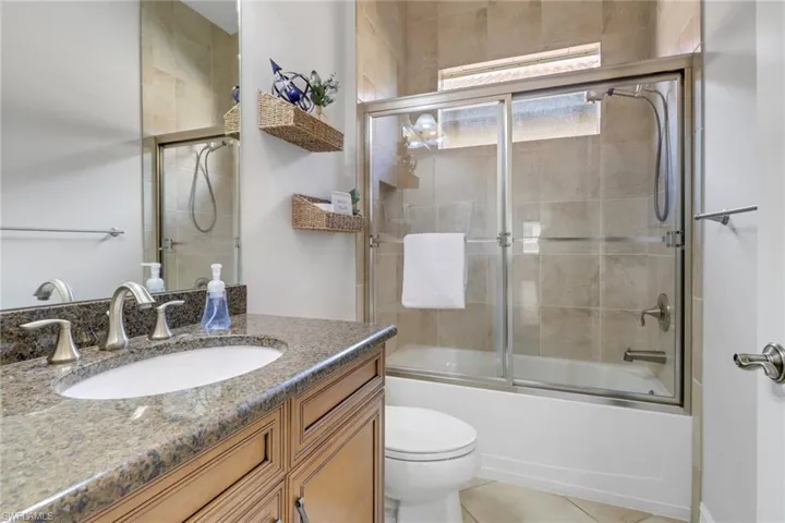 7327  Acorn  WAY, Naples, FL 34119