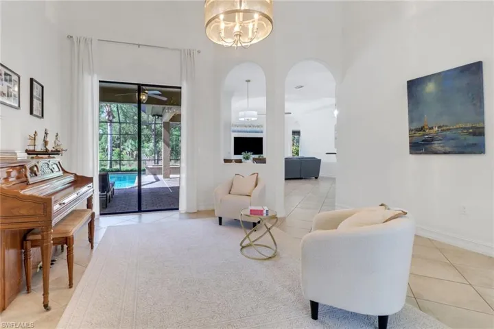 7327  Acorn  WAY, Naples, FL 34119
