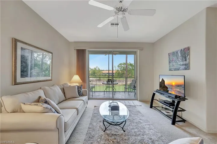 8217  Parkstone  PL, Naples, FL 34120