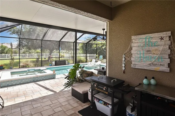 11562  Lake Cypress  LOOP, Fort Myers, FL 33913
