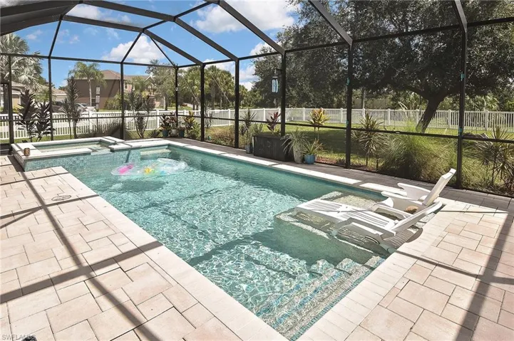11562  Lake Cypress  LOOP, Fort Myers, FL 33913