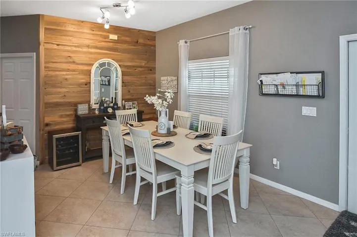 11562  Lake Cypress  LOOP, Fort Myers, FL 33913