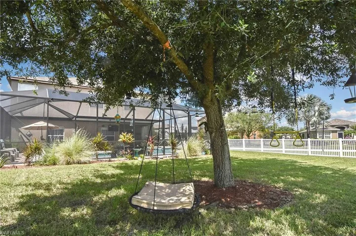 11562  Lake Cypress  LOOP, Fort Myers, FL 33913