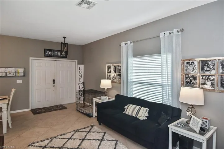 11562  Lake Cypress  LOOP, Fort Myers, FL 33913