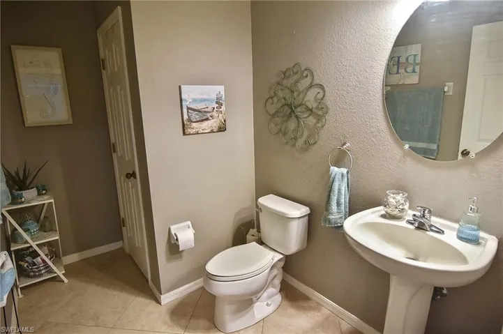 11562  Lake Cypress  LOOP, Fort Myers, FL 33913