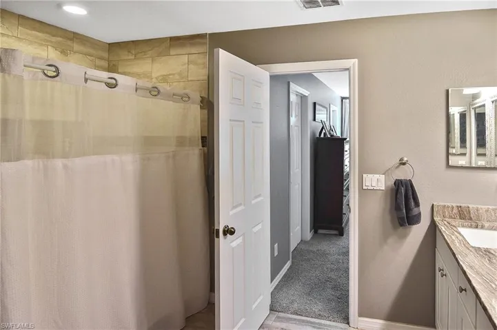 11562  Lake Cypress  LOOP, Fort Myers, FL 33913