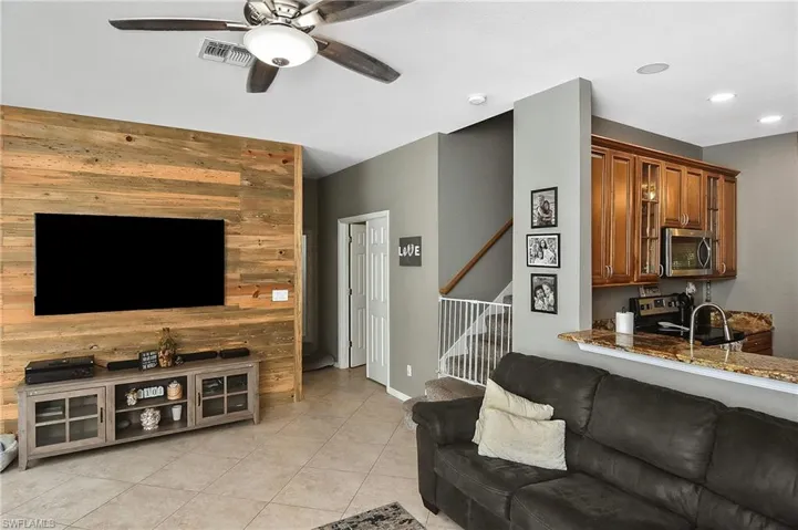 11562  Lake Cypress  LOOP, Fort Myers, FL 33913