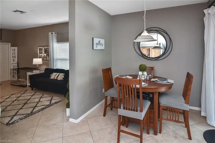 11562  Lake Cypress  LOOP, Fort Myers, FL 33913