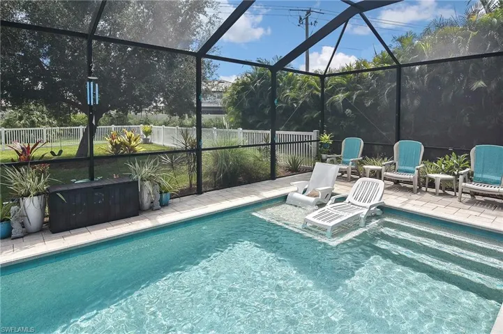 11562  Lake Cypress  LOOP, Fort Myers, FL 33913