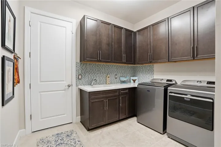 11161 Canal Grande Dr, Fort Myers, Florida 33913
