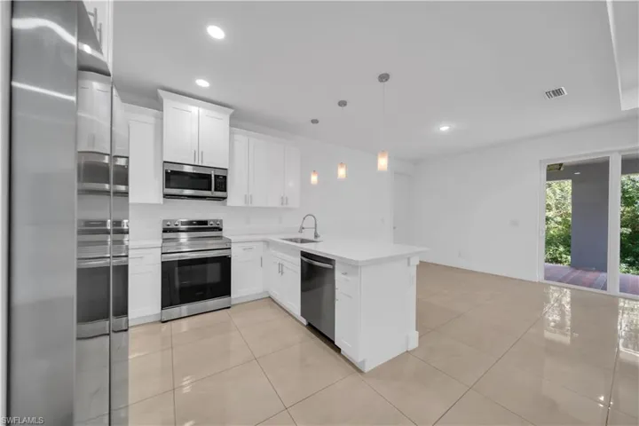 1605 E 6th St, Lehigh Acres, Florida 33972