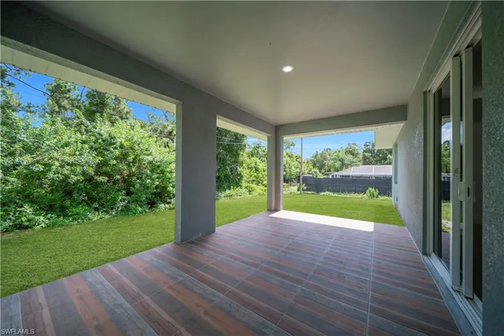 1605 E 6th St, Lehigh Acres, Florida 33972