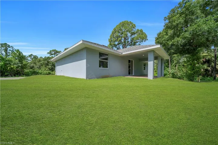 1605 E 6th St, Lehigh Acres, Florida 33972